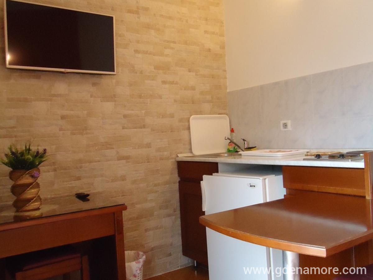 Apartmani Golijanin, privatni smeštaj u mestu Bečići, Crna Gora